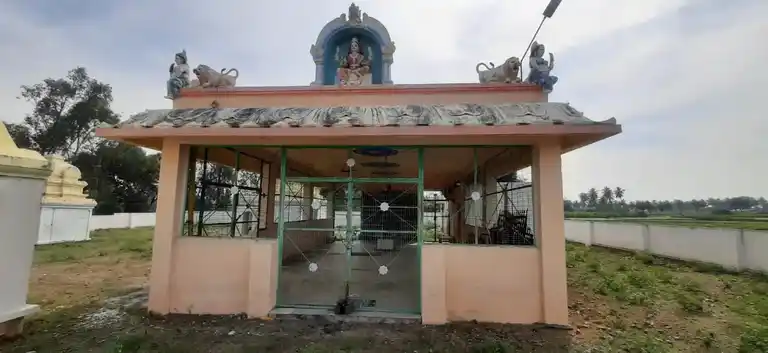 Arulmigu Bramarayar Swamy Temple, Kadappanallur - 638311 அருள்மிகு பிரம்மராயர் திருக்கோயில், Kadappanallur - 638311, Erode - Ancient Temple Architecture and History Image 4