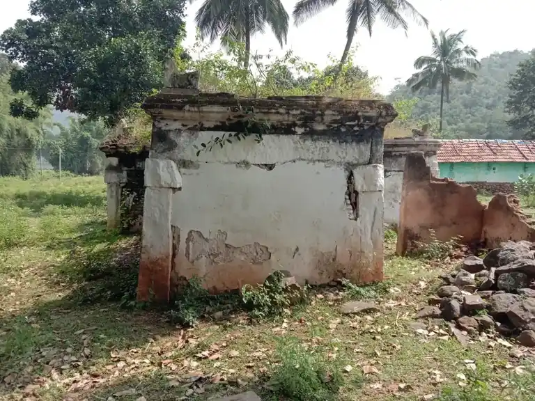 Arulmigu Brammadevar, Ikkalur, Ikkalur - 638461 அருள்மிகு பிரம்மதேவர் திருக்கோயில், இக்கலூர், Ikkalur - 638461, Erode - Ancient Temple Architecture and History Image 5