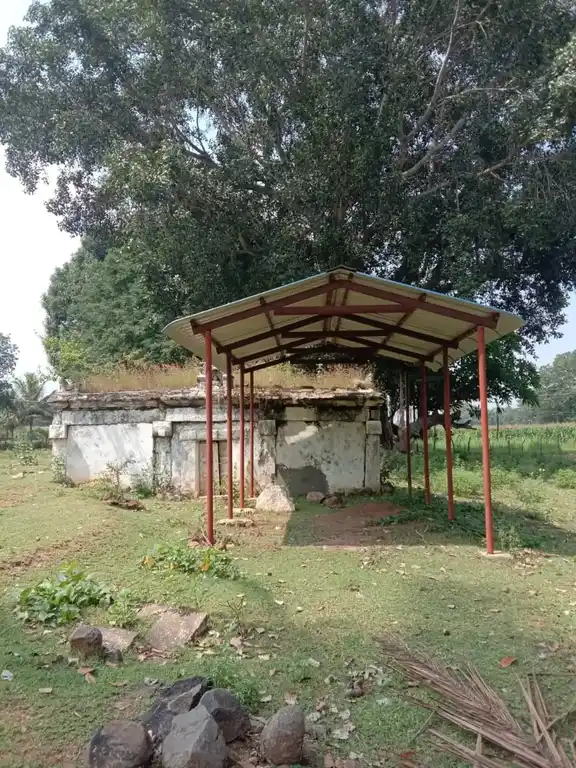 Arulmigu Brammadevar, Ikkalur, Ikkalur - 638461 அருள்மிகு பிரம்மதேவர் திருக்கோயில், இக்கலூர், Ikkalur - 638461, Erode - Ancient Temple Architecture and History Image 7