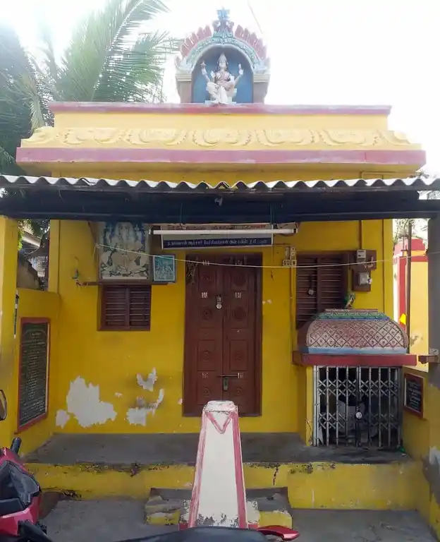 Arulmigu Brammasakthi (A) Karkuvalaiayyan Temple, Arumuganeri - 628202 அருள்மிகு பிரம்மசக்தி என்ற கற்குவாலைய்யன் திருக்கோயில், Arumuganeri - 628202, Thoothukudi - Ancient Temple Architecture and History Image 2