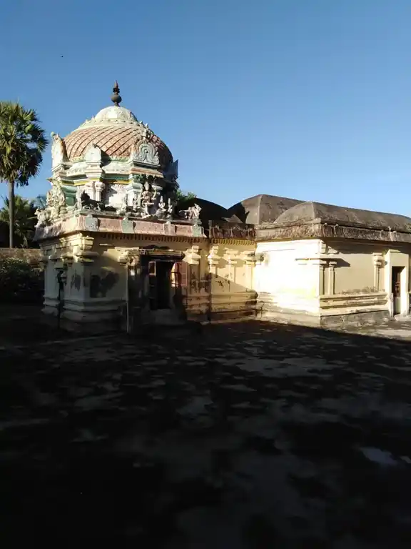 Arulmigu Brammpureesvar Temple, Abiramapuram - 609204 அருள்மிகு பிரம்மபுரீஸ்வரசுவாமி திருக்கோயில், Abiramapuram - 609204, Thanjavur - Ancient Temple Architecture and History Image 4