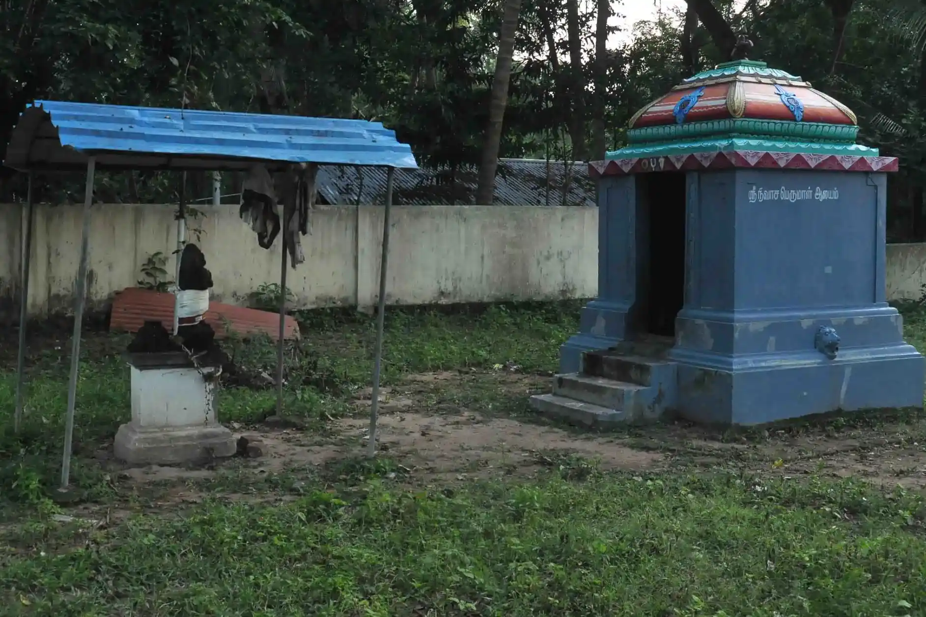 Arulmigu Chadirasekara Swamy and Ayyanar and Lakshminarayanaperumal Temple, Eravancheri - 609308 அருள்மிகு சந்திரசேகர சுவாமி மற்றும் அய்யனார் மற்றும் லெஷ்மி நாராயணப் பெருமாள் மற்றும் அய்யனார் திருக்கோயில், Eravancheri - 609308, Mayiladuthurai - Ancient Temple Architecture and History Image 5