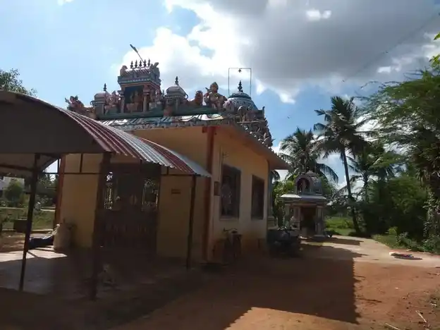 Arulmigu Chakaranatchiamman Temple, Thiruvidaiyapatti, Alangudi Taluk - 622303