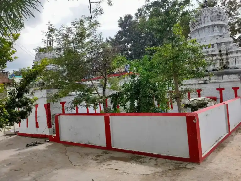 Arulmigu Chandirasekar Temple, Rendadi - 630483 அருள்மிகு சந்திரசேகர் திருக்கோயில், ரெண்டாடி - 630483, Ranipet - Ancient Temple Architecture and History Image 2