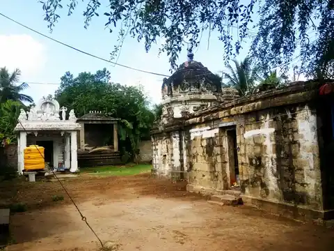 Arulmigu Chandrasekara Samy Temple, V.Pudhupakkam - 605502 அருள்மிகு சந்திரசேகரசுவாமி திருக்கோயில், வி.புதுப்பாக்கம் - 605502, Viluppuram - Ancient Temple Architecture and History Image 2