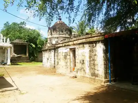 Arulmigu Chandrasekara Samy Temple, V.Pudhupakkam - 605502 அருள்மிகு சந்திரசேகரசுவாமி திருக்கோயில், வி.புதுப்பாக்கம் - 605502, Viluppuram - Ancient Temple Architecture and History Image 8
