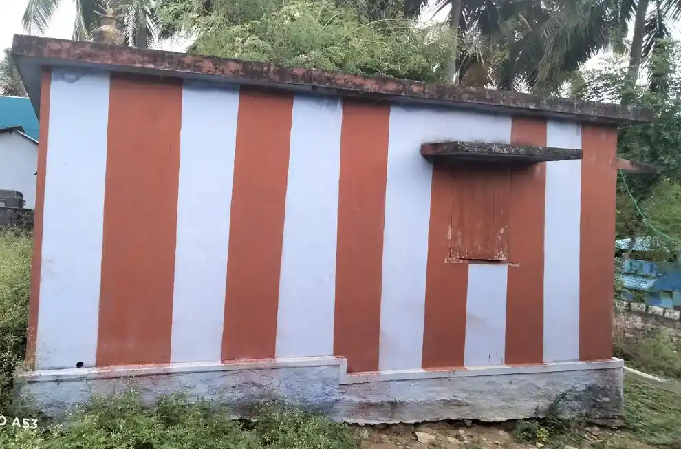 Arulmigu Chanthana Nangai Arulmiguman Temple, Kattuputhur, Ananthapuram - 629851 Arulmigu Chanthana Nangai Arulmiguman Temple, Kattuputhur, அனந்தபுரம் - 629851, Kanyakumari - Ancient Temple Architecture and History Image 2