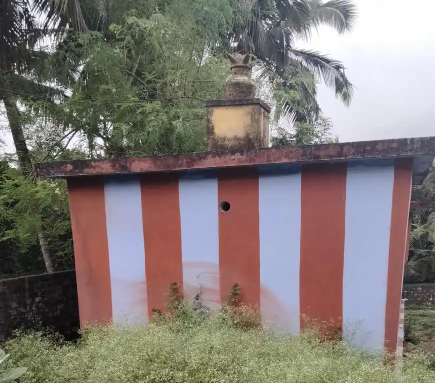 Arulmigu Chanthana Nangai Arulmiguman Temple, Kattuputhur, Ananthapuram - 629851 Arulmigu Chanthana Nangai Arulmiguman Temple, Kattuputhur, அனந்தபுரம் - 629851, Kanyakumari - Ancient Temple Architecture and History Image 3