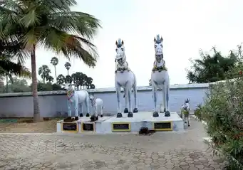 Arulmigu Chellandiamman Temple, Sirukalanji, Sirukalanji - 638751 அருள்மிகு செல்லாண்டியம்மன் திருக்கோயில், சிறுகளஞ்சி, சிறுகளஞ்சி - 638751, Erode - Ancient Temple Architecture and History Image 4