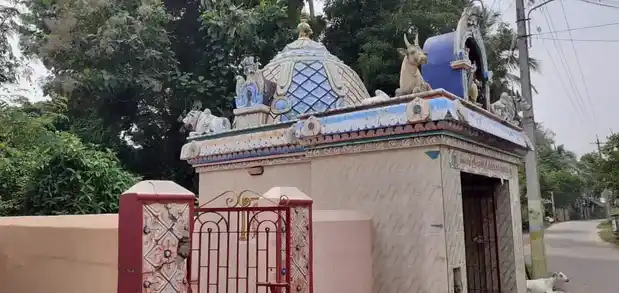 Arulmigu Chellapillayar Temple, Konerirajapuram - 612201 அருள்மிகு செல்ல பிள்ளையார் திருக்கோயில், கோனேரிராஜபுரம் - 612201, Mayiladuthurai - Ancient Temple Architecture and History Image 2