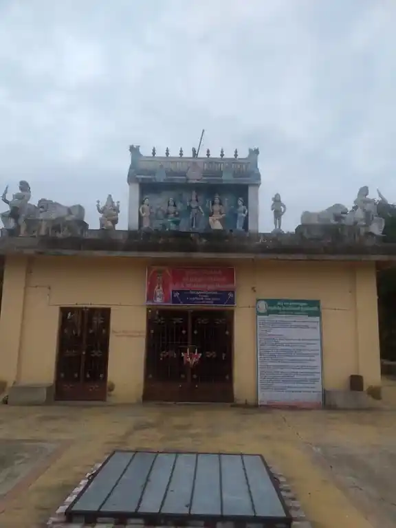 Arulmigu Chelliamman And Muthumariamman Temple, Vettuvakottai - 614614 அருள்மிகு செல்லியம்மன் மற்றும் முத்து மாரியம்மன் திருக்கோயில், Vettuvakottai - 614614, Thanjavur - Ancient Temple Architecture and History Image 4