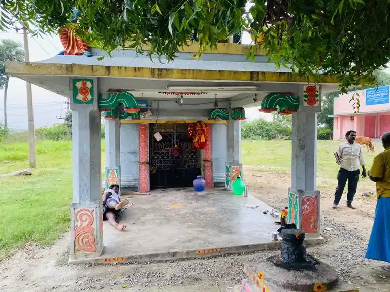 Arulmigu Chelliamman Temple, End Of The Village, Kammarpalayam - 601204 அருள்மிகு செல்லியம்மன் திருக்கோயில், End Of The Village, Kammarpalayam - 601204, Tiruvallur - Ancient Temple Architecture and History Image 2