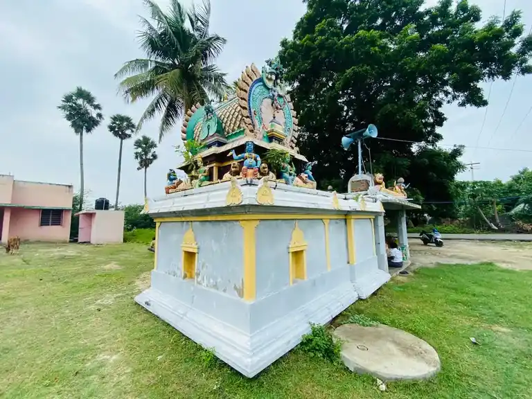 Arulmigu Chelliamman Temple, End Of The Village, Kammarpalayam - 601204 அருள்மிகு செல்லியம்மன் திருக்கோயில், End Of The Village, Kammarpalayam - 601204, Tiruvallur - Ancient Temple Architecture and History Image 3