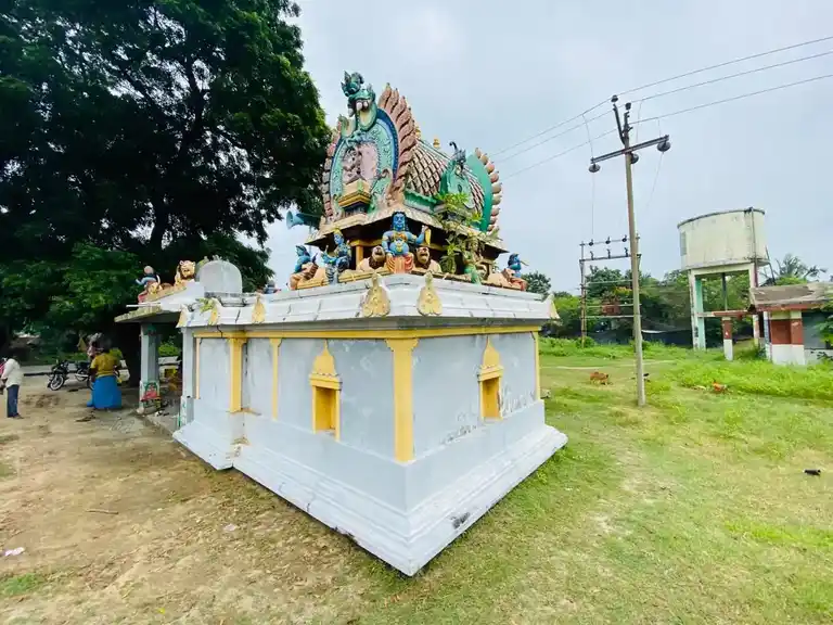Arulmigu Chelliamman Temple, End Of The Village, Kammarpalayam - 601204 அருள்மிகு செல்லியம்மன் திருக்கோயில், End Of The Village, Kammarpalayam - 601204, Tiruvallur - Ancient Temple Architecture and History Image 4