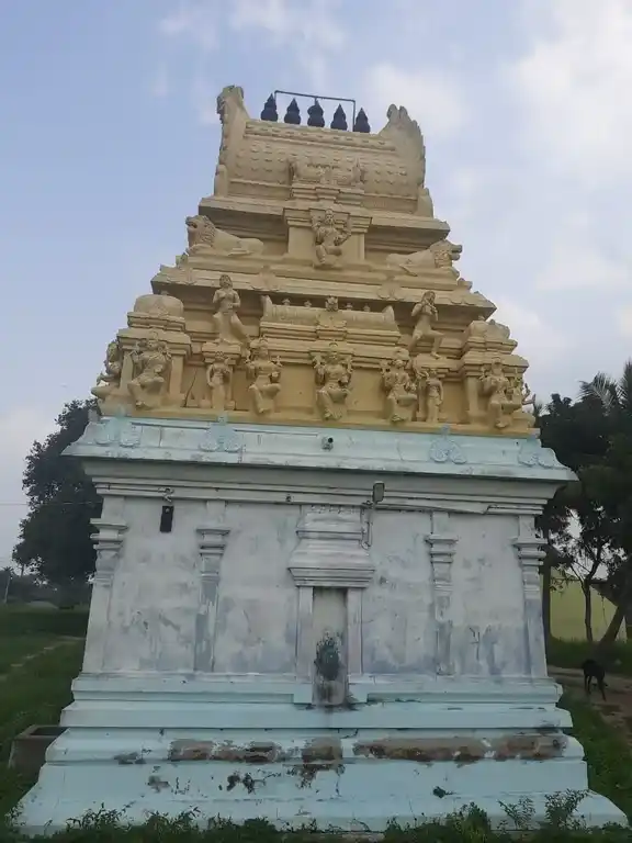 Arulmigu Chelliamman Temple, End Of The Village, Vitchur - 600103 அருள்மிகு செல்லியம்மன் திருக்கோயில், End Of The Village, Vitchur - 600103, Tiruvallur - Ancient Temple Architecture and History Image 4