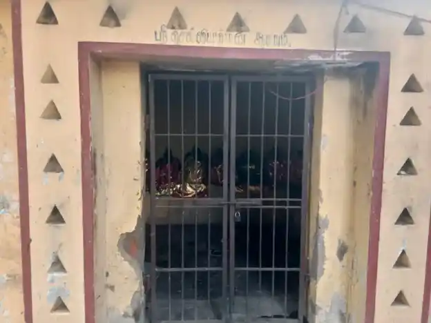 Arulmigu Chelliamman Temple, Forest Areasiruvanurkandigai, Siruvanurkandigai - 631209 அருள்மிகு செல்லியம்மன் திருக்கோயில், Forest Areasiruvanurkandigai, Siruvanurkandigai - 631209, Tiruvallur - Ancient Temple Architecture and History Image 3