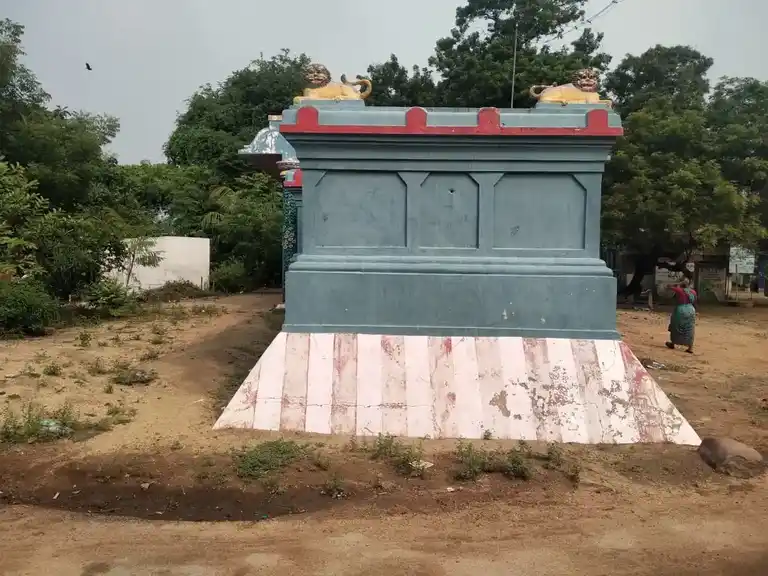 Arulmigu Chelliamman Temple, Inside The Village, Chithampakkam - 602001 அருள்மிகு செல்லியம்மன் திருக்கோயில், Inside The Village, Chithampakkam - 602001, Tiruvallur - Ancient Temple Architecture and History Image 2