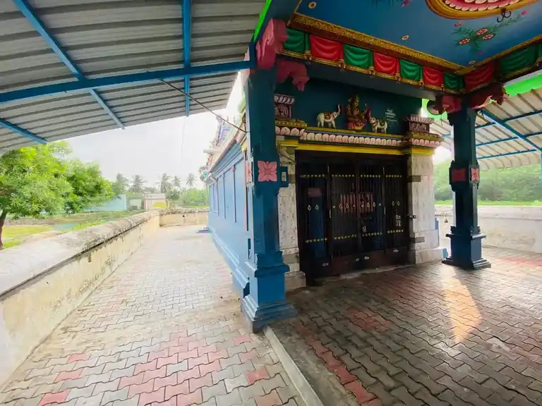 Arulmigu Chelliamman Temple, Near Lake View, Amoor - 601204 Temple