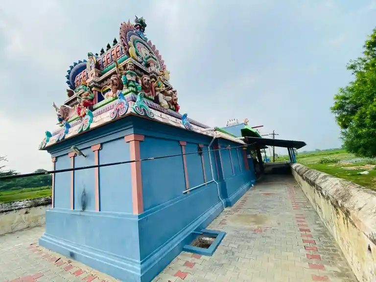 Arulmigu Chelliamman Temple, Near Lake View, Amoor - 601204 Arulmigu Chelliamman Temple, Near Lake View, Amoor - 601204, Tiruvallur - Ancient Temple Architecture and History Image 5