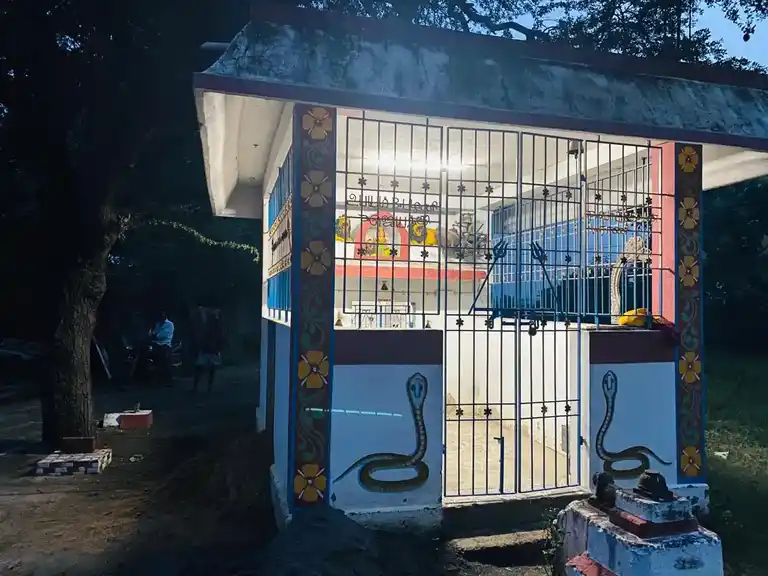 Arulmigu Chelliamman Temple, Near Lake View, Kizhmeni - 601204 அருள்மிகு செல்லியம்மன் திருக்கோயில், Near Lake View, Kizhmeni - 601204, Tiruvallur - Ancient Temple Architecture and History Image 5