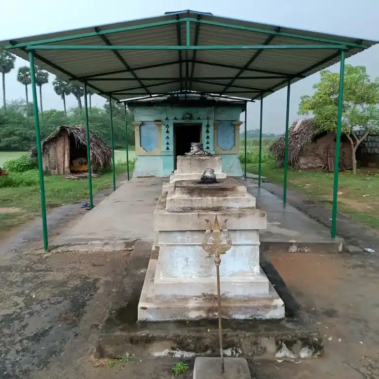 Arulmigu Chelliamman Temple, Near Tank, Mukkarambakkam - 601102