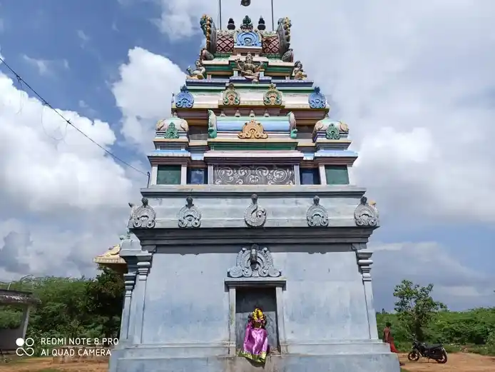 Arulmigu Chelliamman Temple, Near Tank, Thirupanthiyur - 602001 அருள்மிகு செல்லியம்மன் திருக்கோயில், Near Tank, Thirupanthiyur - 602001, Tiruvallur - Ancient Temple Architecture and History Image 3