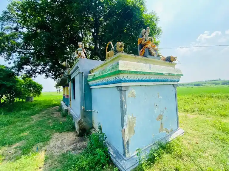 Arulmigu Chelliamman Temple, Onpakkam - 601204 அருள்மிகு செல்லியம்மன் திருக்கோயில், ஒன்பாக்கம் - 601204, Tiruvallur - Ancient Temple Architecture and History Image 4