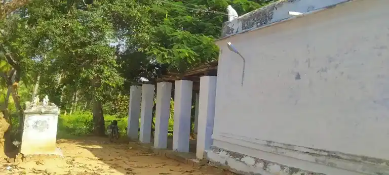 Arulmigu Chelliyamman Temple, Kothur - 635854 அருள்மிகு செல்லியம்மன் திருக்கோயில், கொத்தூர் - 635854, Thirupathur - Ancient Temple Architecture and History Image 2