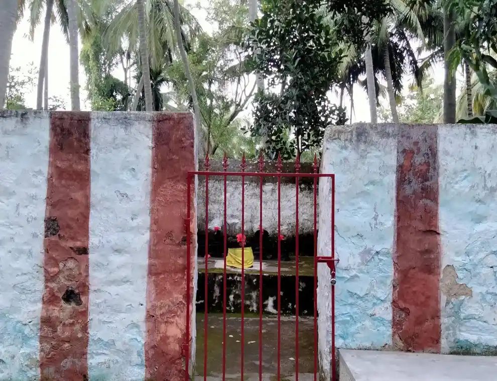 Arulmigu Chempoosi Temple, Kadukkarai, Ananthapuram - 629851 Arulmigu Chempoosi Temple, Kadukkarai, அனந்தபுரம் - 629851, Kanyakumari - Ancient Temple Architecture and History Image 2