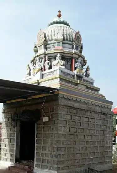Arulmigu Chendraperumal Temple, Puduppatty - 637407 அருள்மிகு &nbsp;சென்ராய பெருமாள் &nbsp;திருக்கோவில்&nbsp;, புதுப்பட்டி - 637407, Namakkal - Ancient Temple Architecture and History Image 4