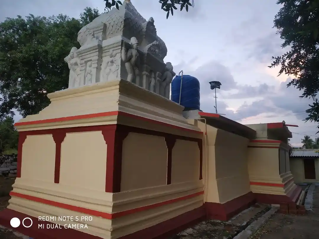 Arulmigu Chendraya Perumal Temple, Enathi, Semmandappatti - 636309 அருள்மிகு சென்றாயப்பெருமாள் திருக்கோயில், Enathi, Semmandappatti - 636309, Salem - Ancient Temple Architecture and History Image 4