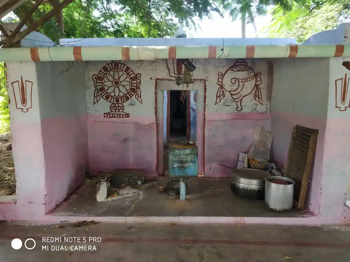 Arulmigu Chendraya Perumal Temple, Theevettipatty - 636351 அருள்மிகு சென்றாயபெருமாள் திருக்கோயில், Theevettipatty - 636351, Salem - Ancient Temple Architecture and History Image 2
