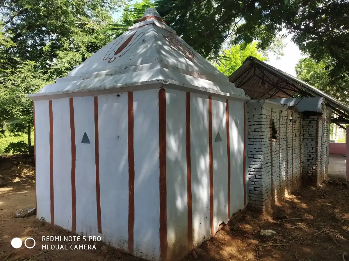 Arulmigu Chendraya Perumal Temple, Theevettipatty - 636351 அருள்மிகு சென்றாயபெருமாள் திருக்கோயில், Theevettipatty - 636351, Salem - Ancient Temple Architecture and History Image 5