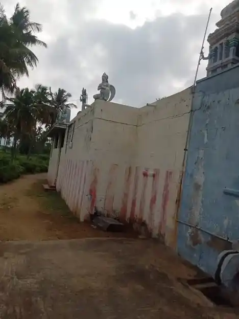 Arulmigu Chendraya Swamy Temple, Laligam - 636804 அருள்மிகு சென்றாயசுவாமி திருக்கோயில், இலளிகம், நல்லம்பள்ளி வட்டம், தருமபுரி மாவட்டம் - 636804, Dharmapuri - Ancient Temple Architecture and History Image 4