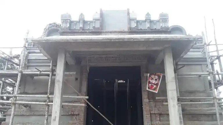 Arulmigu Chendrayaswamy Temple, K Papparapatti, Puliyampatti - 635123 அருள்மிகு சென்றாயசுவாமி திருக்கோயில், K பாப்பரப்பட்டி, புளியம்பட்டி - 635123, Krishnagiri - Ancient Temple Architecture and History Image 4