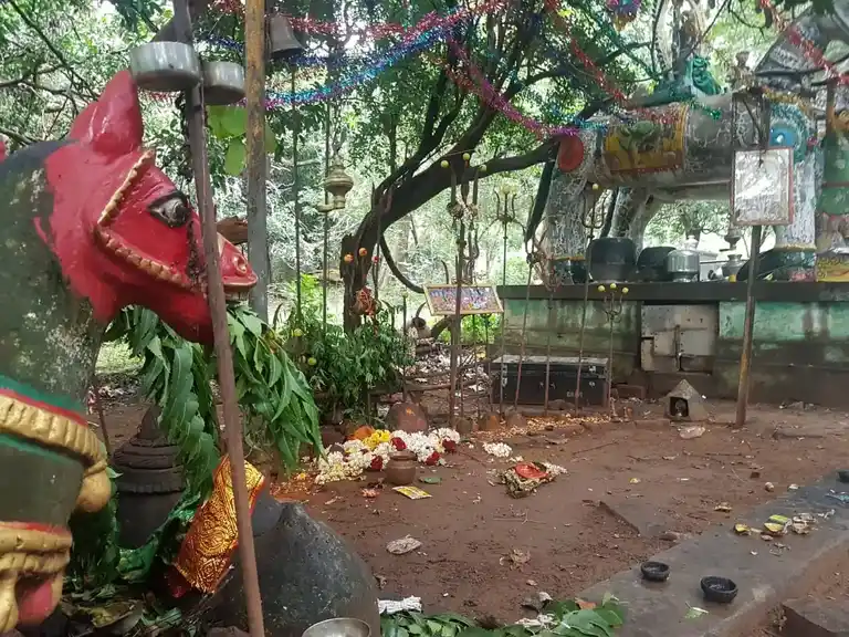 Arulmigu Chengottiamman Temple, Pudupattu - 606710 Arulmigu Chengottiamman Temple, Pudupattu - 606710, Tiruvannamalai - Ancient Temple Architecture and History Image 4