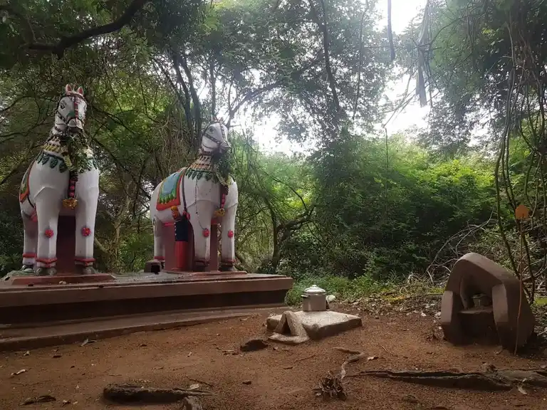 Arulmigu Chengottiamman Temple, Pudupattu - 606710 Arulmigu Chengottiamman Temple, Pudupattu - 606710, Tiruvannamalai - Ancient Temple Architecture and History Image 6