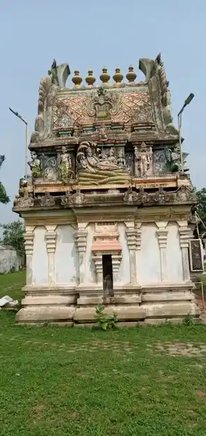 Arulmigu Chenna Kesava Perumal Temple, Near School, Pudu Gummidipoondi - 601201 அருள்மிகு சென்ன கேசவப்பெருமாள் திருக்கோயில், Near School, Pudu Gummidipoondi - 601201, Tiruvallur - Ancient Temple Architecture and History Image 4