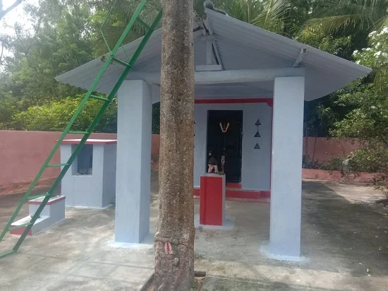 Arulmigu Chennakesava Perumal Temple, Karapattu, Karapattu - 635751 அருள்மிகு சென்ன கேசவப்பெருமாள் திருக்கோயில், காரப்பட்டு, காரப்பட்டு - 635751, Thirupathur - Ancient Temple Architecture and History Image 6