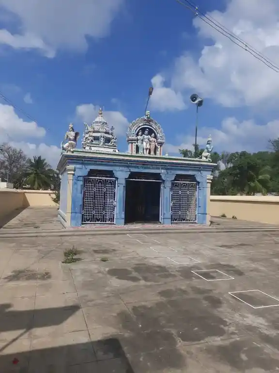 Arulmigu Chennakesava Perumal Temple, Paramutham Patti - 635653 அருள்மிகு சென்னகேசவப் பெருமாள் திருக்கோயில், ப.முத்தம்பட்டி - 635653, Thirupathur - Ancient Temple Architecture and History Image 2