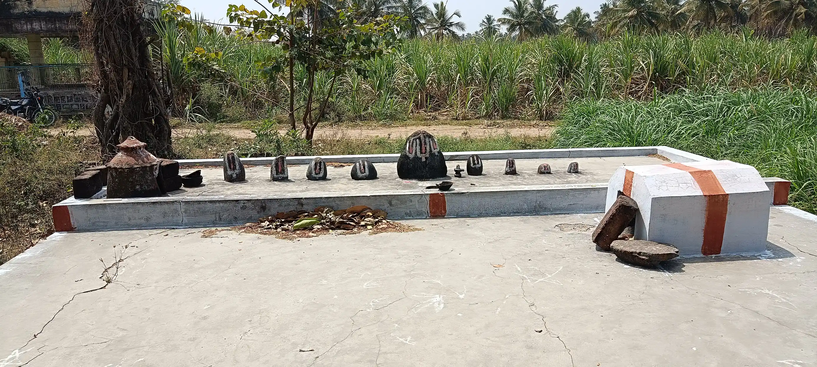 Arulmigu Chennakesava Perumal Temple, Vellalappatti - 635202 அருள்மிகு சென்னகேசவ பெருமாள் திருக்கோயில், Vellalappatti - 635202, Dharmapuri - Ancient Temple Architecture and History Image 3