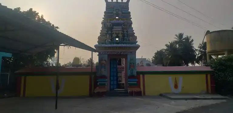 Arulmigu Chennakesavaperumal Temple, Arapandakuppam - 635801 அருள்மிகு சென்னகேசவப்பெருமாள் திருக் கோயில், அரப்பாண்டகுப்பம் - 635801, Thirupathur - Ancient Temple Architecture and History Image 2