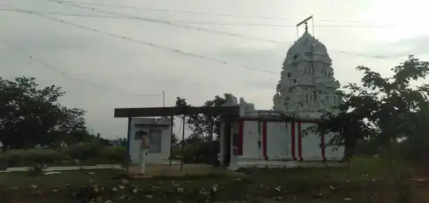 Arulmigu Chennakesavaperumal Temple, Teppakuttai - 637502 அருள்மிகு சென்னகேசவப் பெருமாள் திருக்கோயில், Teppakuttai - 637502, Salem - Ancient Temple Architecture and History Image 4