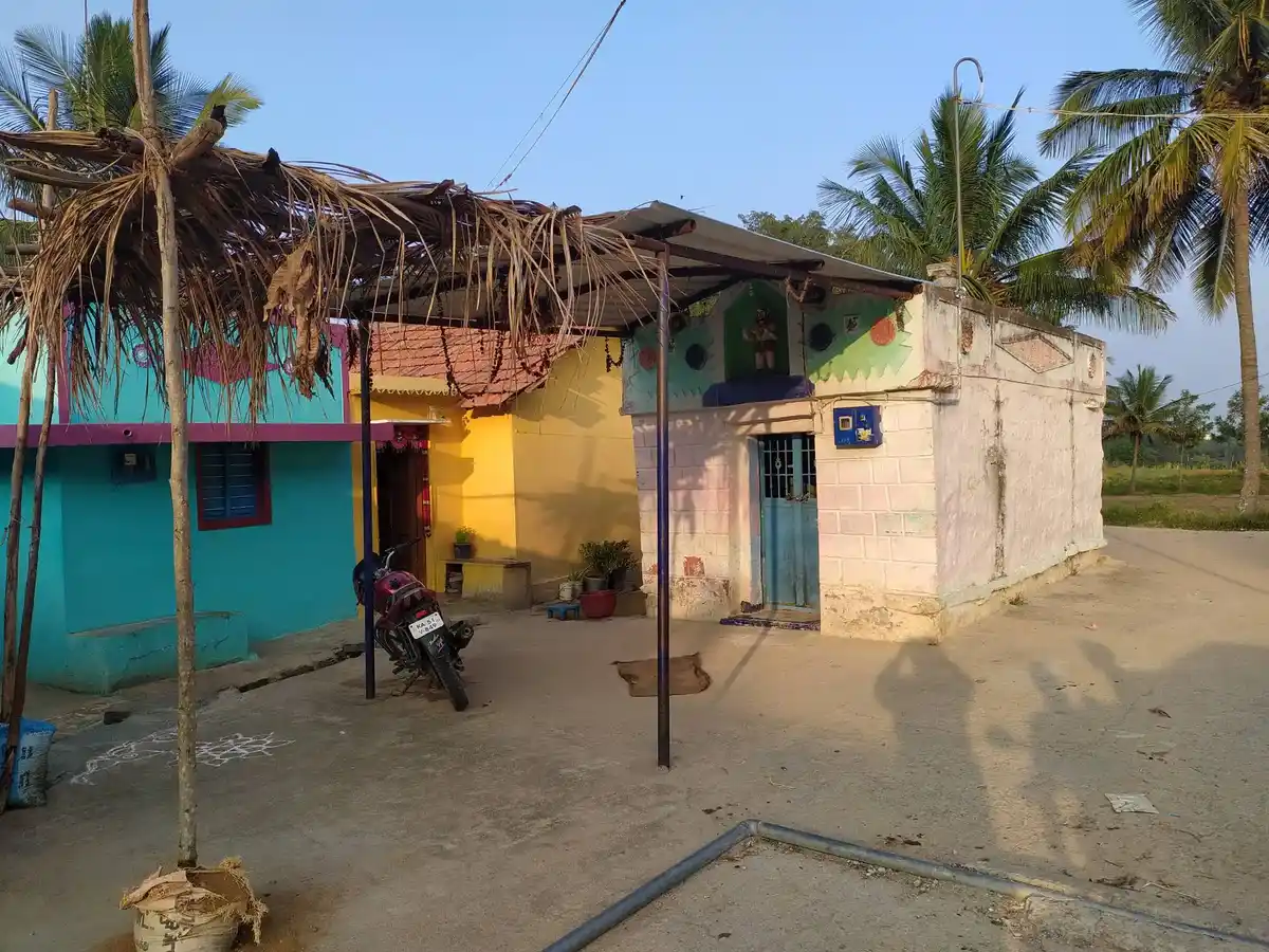 Arulmigu Chennena Agaraharam Kambath Anumantharaya Swamy, Belagondapalli - 635114 அருள்மிகு சென்ன அக்ரஹாரம் கம்பத் அனுமந்தராய சுவாமி திருக்கோயில், பெலகொன்டபள்ளி - 635114, Krishnagiri - Ancient Temple Architecture and History Image 5