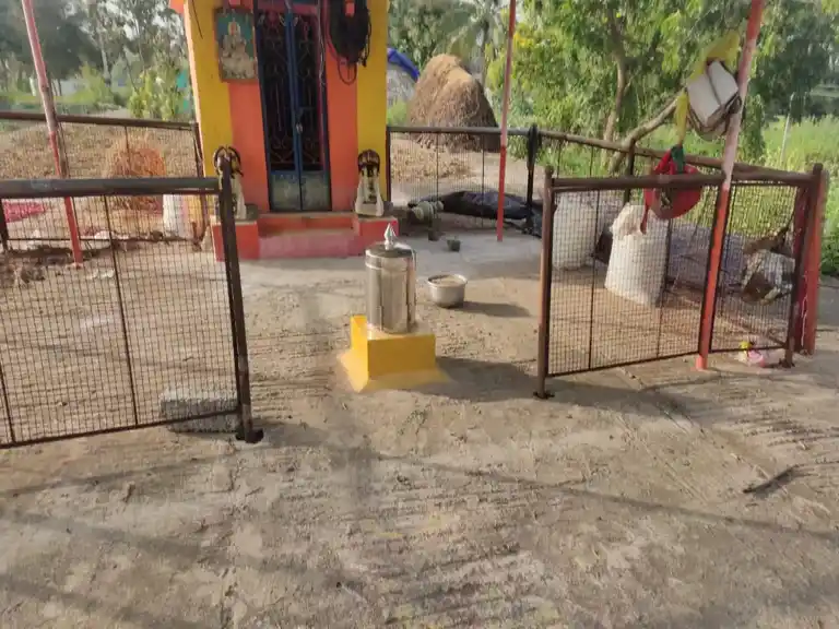 Arulmigu Chenraya Swamy Temple, Totlanahalli - 636804 அருள்மிகு சென்றாயசாமி திருக்கோயில், Totlanahalli - 636804, Dharmapuri - Ancient Temple Architecture and History Image 4