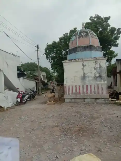 Arulmigu Chentraperumal Temple, Melanesaneri - 625706 Arulmigu Chentraperumal Temple, Melanesaneri - 625706, Madurai - Ancient Temple Architecture and History Image 4