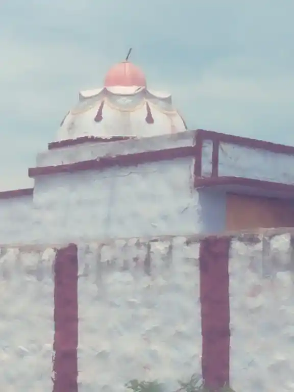 Arulmigu Chentraya Perumal Temple, Karisakkalanpatti - 625706 Arulmigu Chentraya Perumal Temple, Karisakkalanpatti - 625706, Madurai - Ancient Temple Architecture and History Image 3