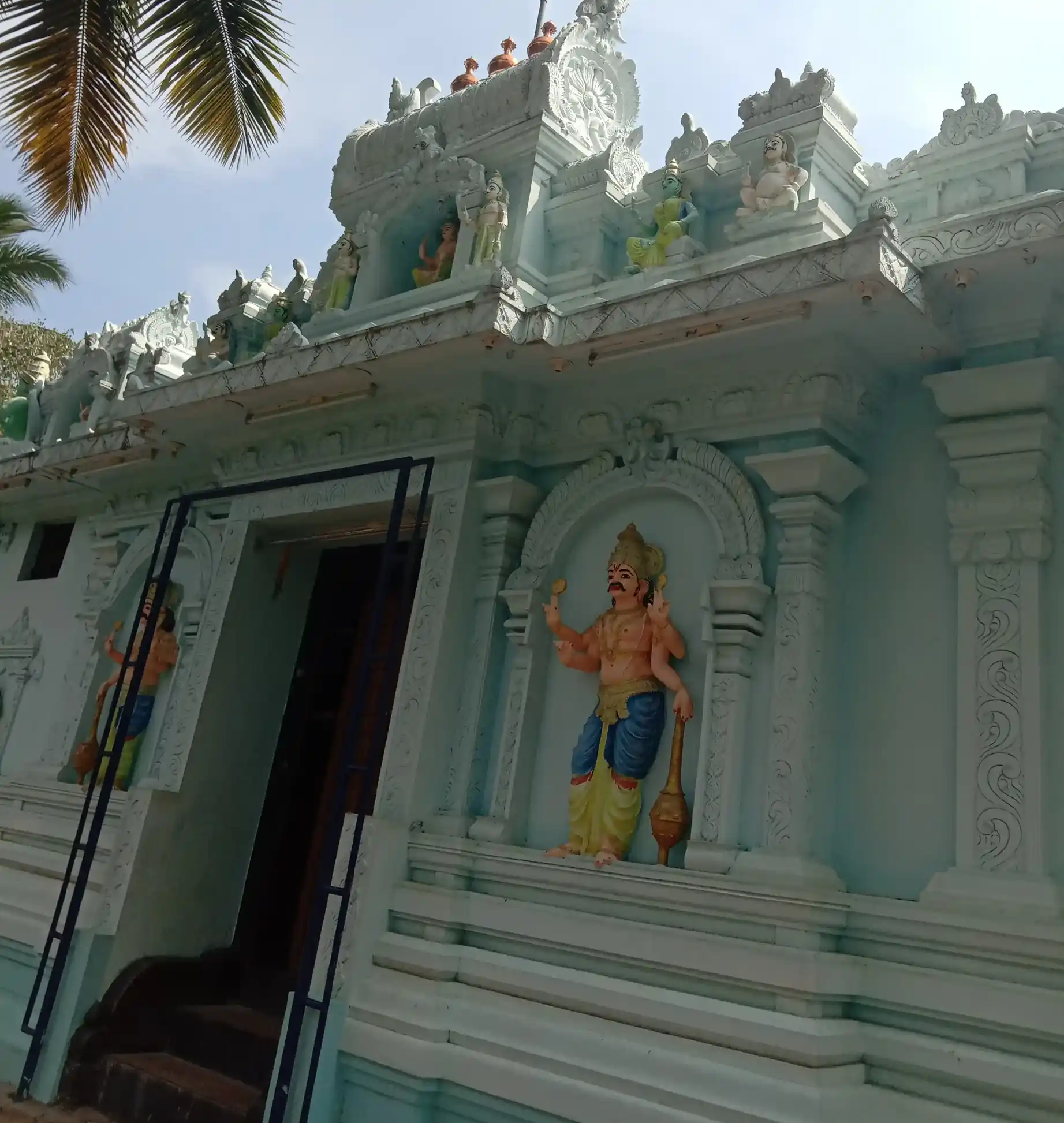 Arulmigu Chethrabalaswamy Temple, Pulluvilai, Parakai - 629601 அருள்மிகு சேத்ரபாலசுவாமி திருக்கோயில், Pulluvilai, Parakai - 629601, Kanyakumari - Ancient Temple Architecture and History Image 2