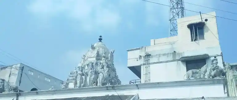 Arulmigu Chettiyarveetu Selvavinayagar Temple, Jalagandapuram, Surappalli - 636453 அருள்மிகு செட்டியார்வீட்டு செல்வவிநாயகர் திருக்கோயில், ஜலகண்டபுரம், சூரப்பள்ளி - 636453, Salem - Ancient Temple Architecture and History Image 4