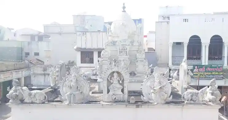 Arulmigu Chettiyarveetu Selvavinayagar Temple, Jalagandapuram, Surappalli - 636453 அருள்மிகு செட்டியார்வீட்டு செல்வவிநாயகர் திருக்கோயில், ஜலகண்டபுரம், சூரப்பள்ளி - 636453, Salem - Ancient Temple Architecture and History Image 5